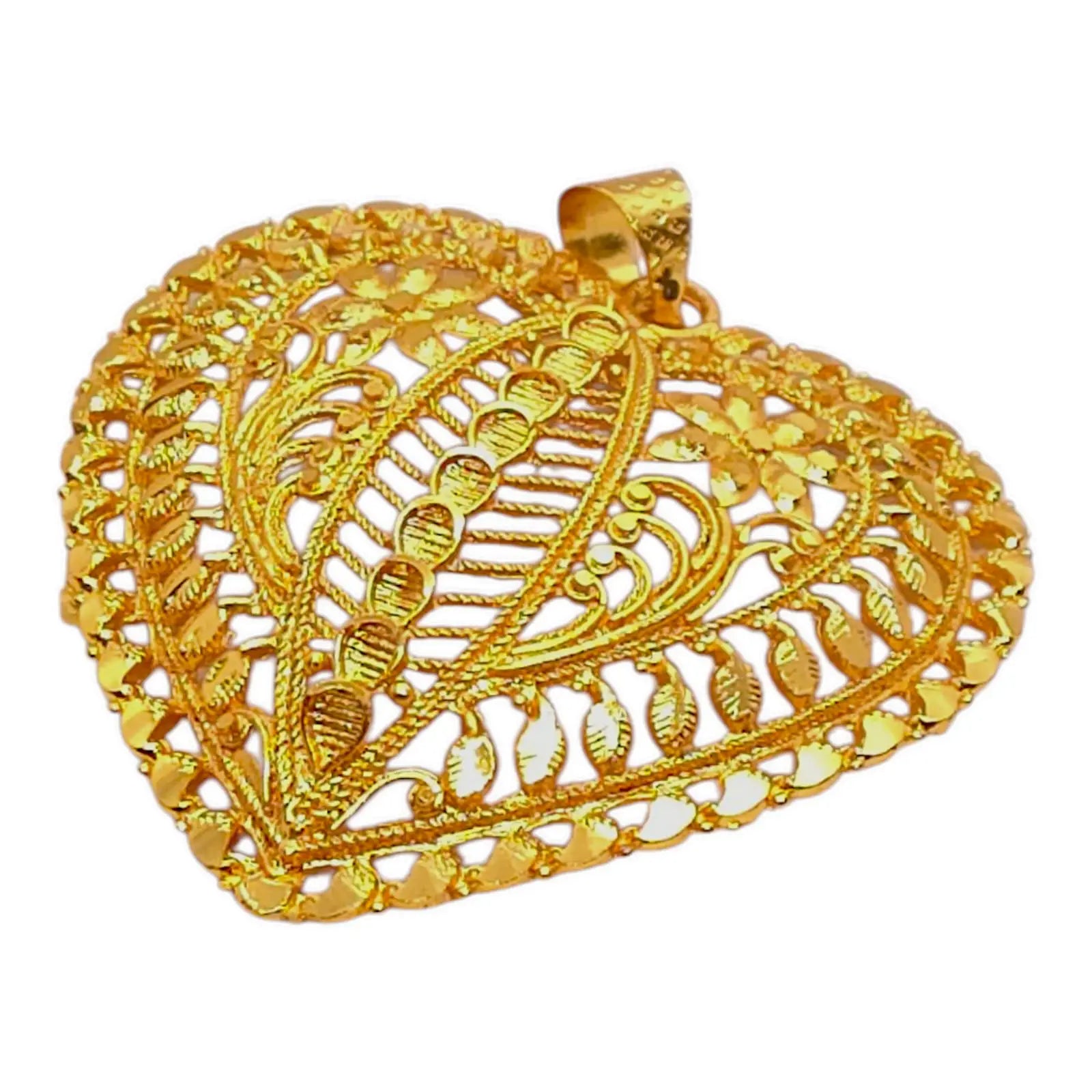 Traditional Heart‑Shaped Gold Filigree Pendant with Leaf Motifs - Gehnasale