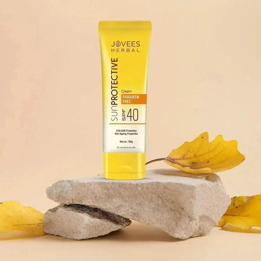 Jovees Herbal Sun Protective Sunscreen SPF 40 | Oil-Free & Quick Absorbing | UVA/UVB Protection | Normal to Dry Skin | 50g